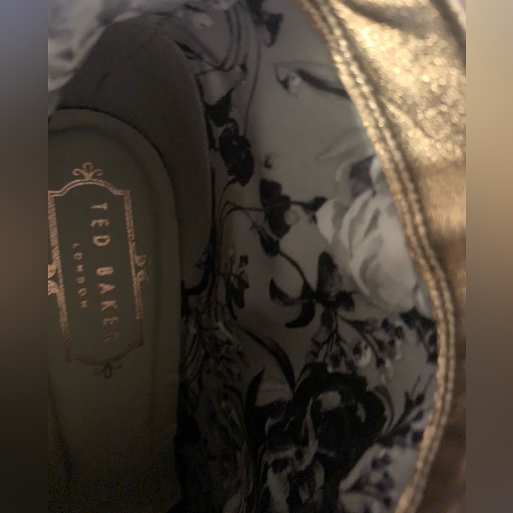 Ted Baker Women’s Gray Ankle Booties with Sleek Design New W/O box, Sz 38.5 - Picture 12 of 13